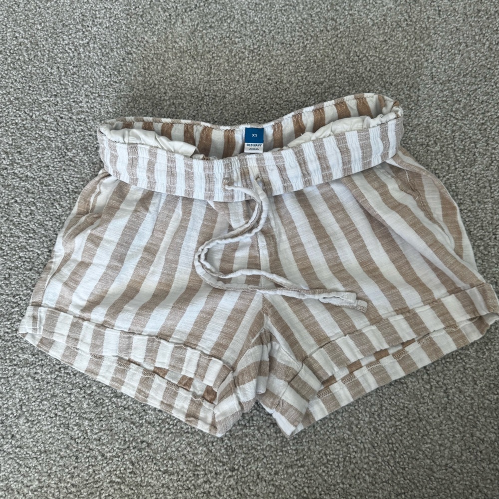 Old Navy High Waist Striped Shorts - Tan and White